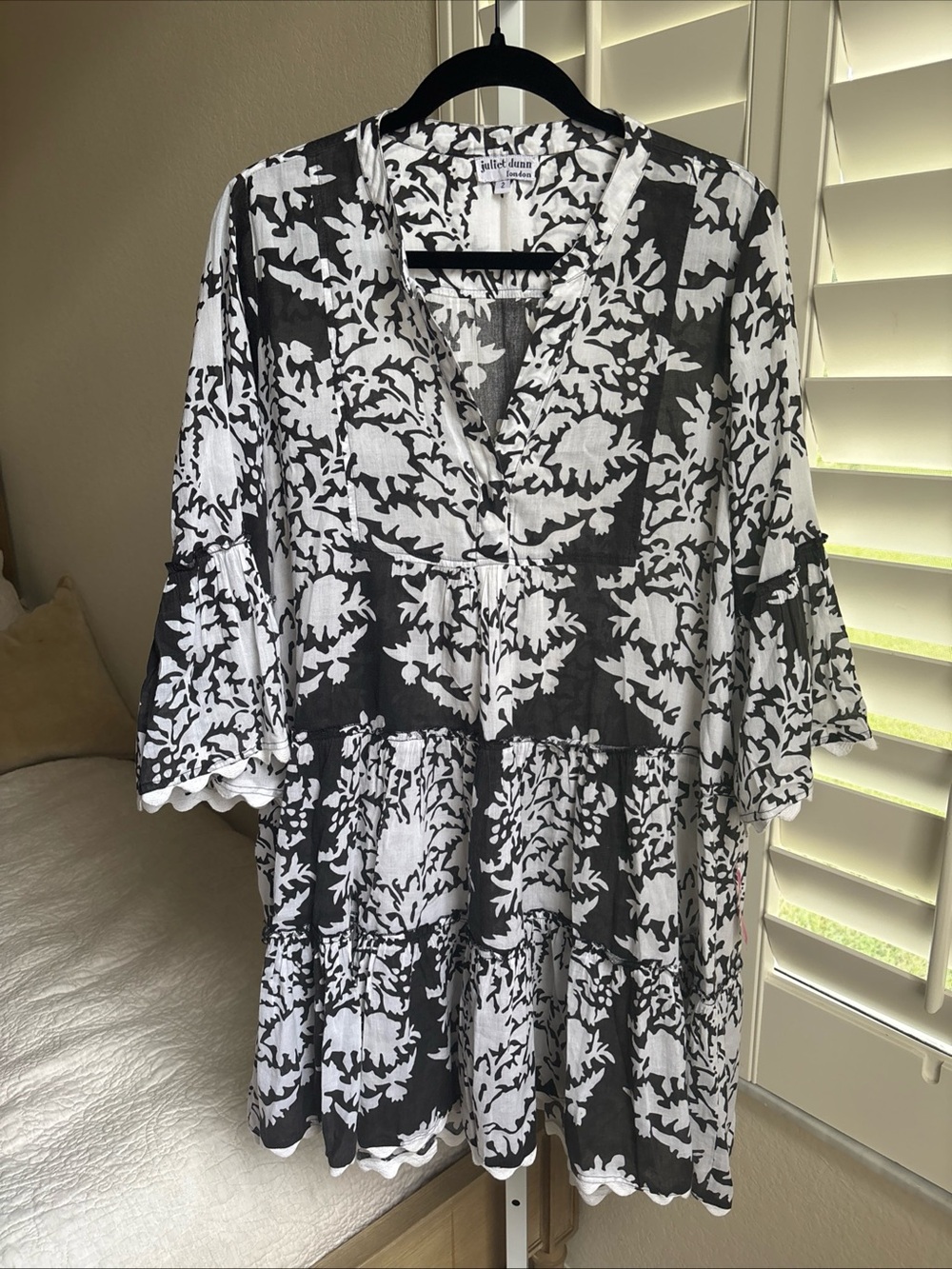 Juliet Dunn London Raglan Shirt Dress Black Palladio Print Size 2 / Medium